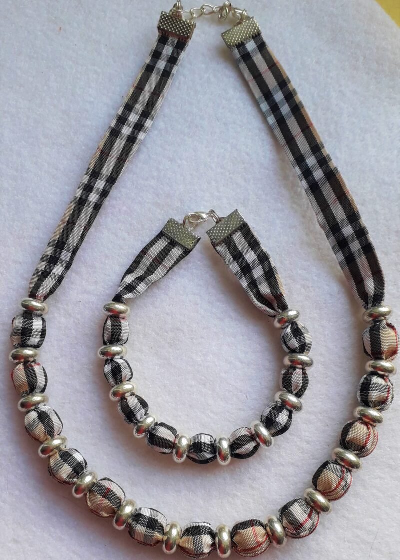 Burberry Tartan Necklace & Bracelet Set