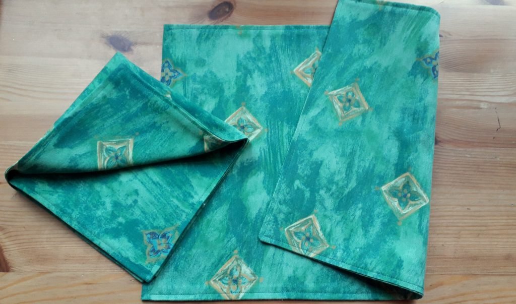 Vintage Green Placemat and Napkin Set